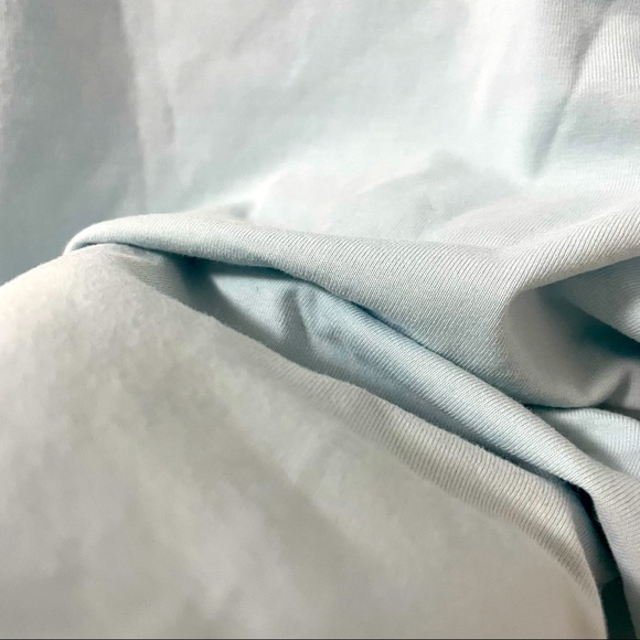 Unisex Casual Vintage Sky Blue Embroidery Cut Out Neck Short Sleeves Stretch Tee - Picture 4 of 5